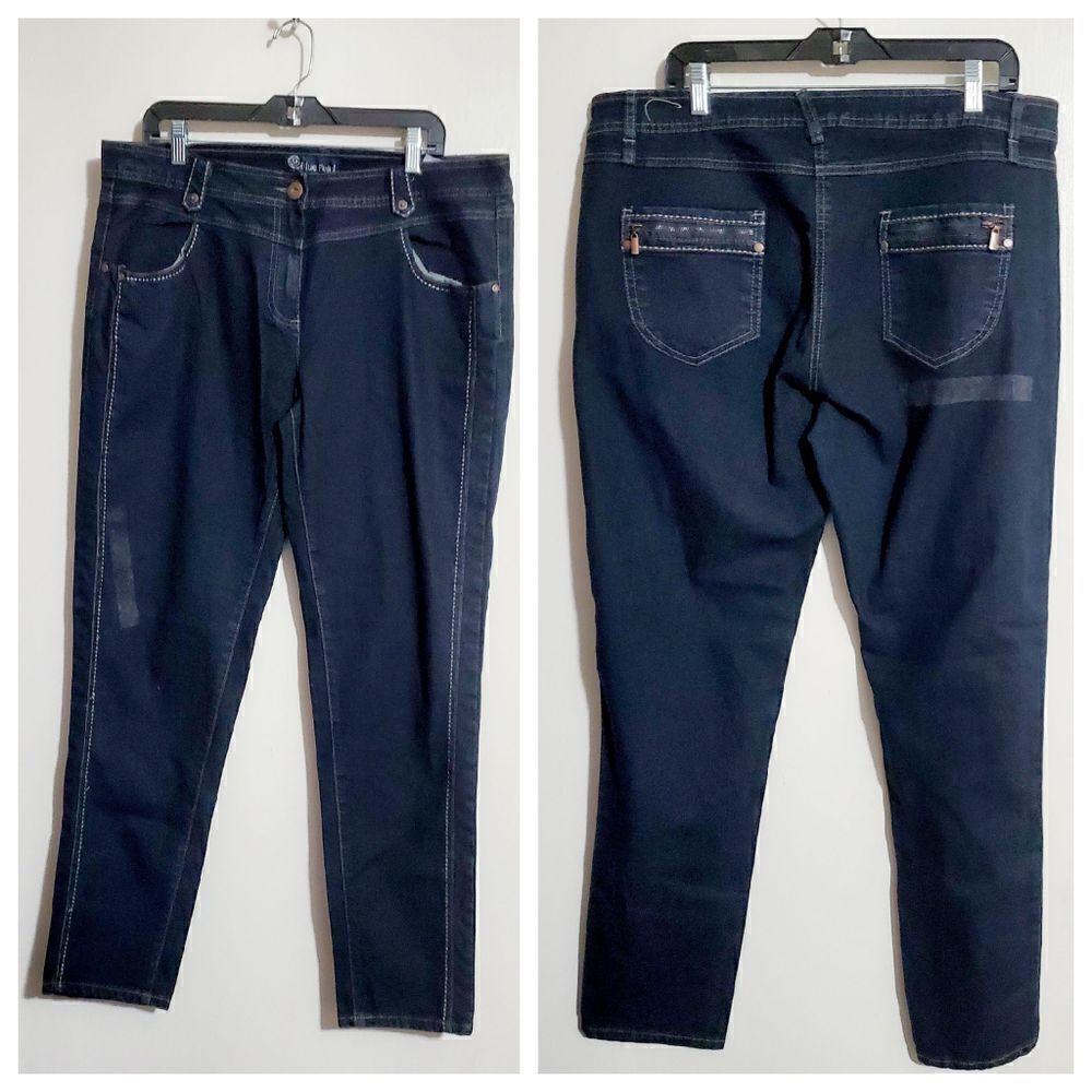 Blue Pearl Dark Wash Embellished Jeans Size 18